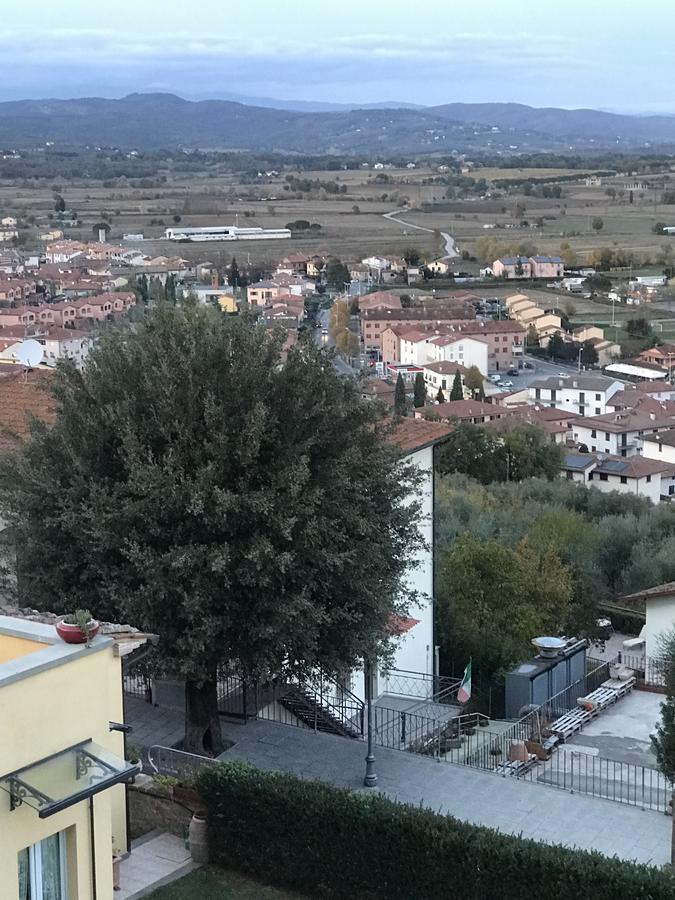 Tre Girasoli Монте Сан Савино Екстериор снимка